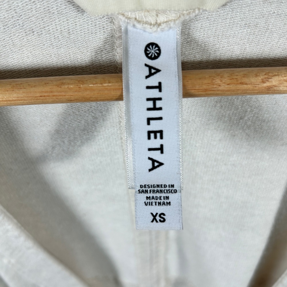 Athleta Cocoon Cardigan Wrap XS Cream Open Front Dolman Sleeve Athleisure Gym - Picture 4 of 6